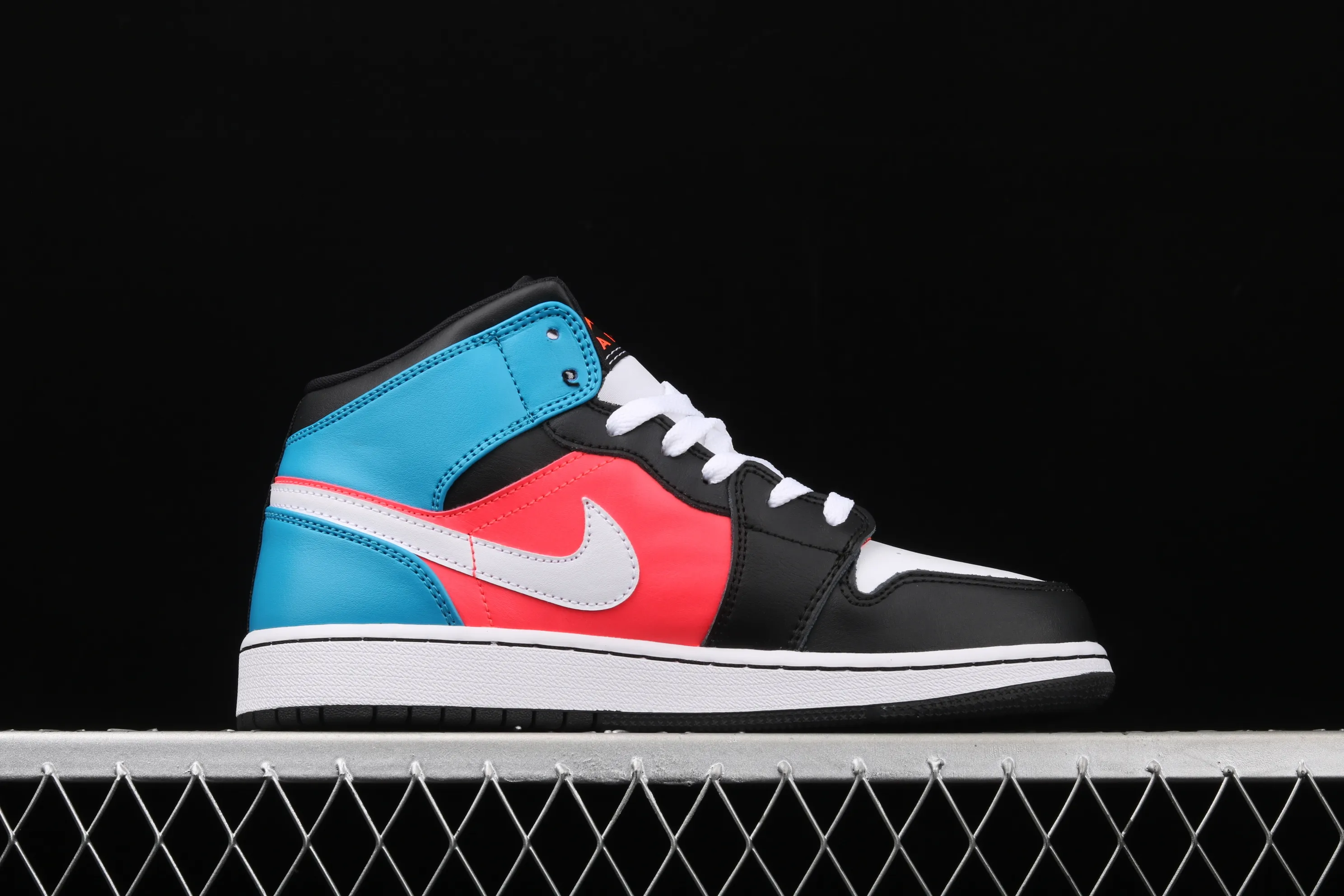 All categories Air Jordan Jordan series basketball shoes Air Jordan 1 Mid Air Jordan1 Mid Game Time AJ1 Joe 1 Zhongbang basketball shoes CV4891-001
